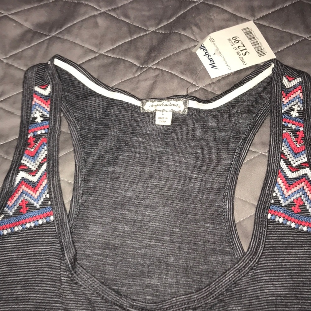 !NEW! Tank - Picture 3 of 3
